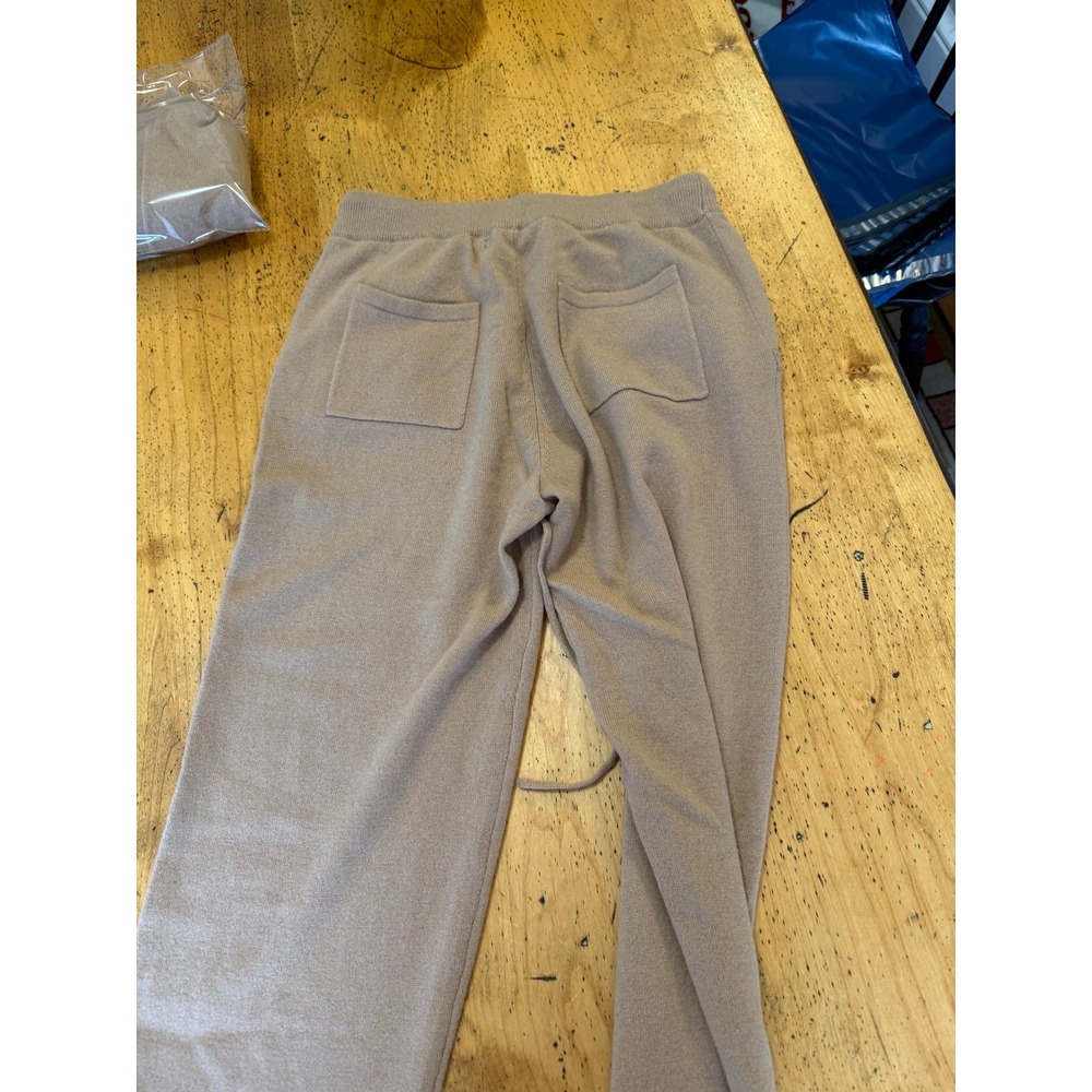 Quince Cashmere Set Size M Tan Mock Neck V-Placket Sweater and Knit Jogger Pants - Picture 10 of 10